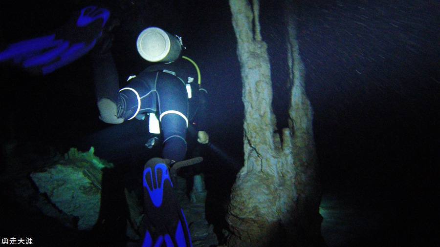 图鲁姆洞穴潜水及海边玛雅遗址